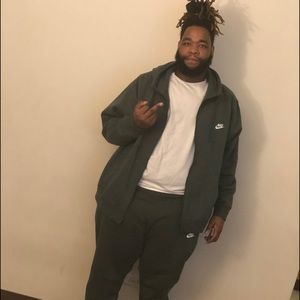 Meet your Posher, Zavier